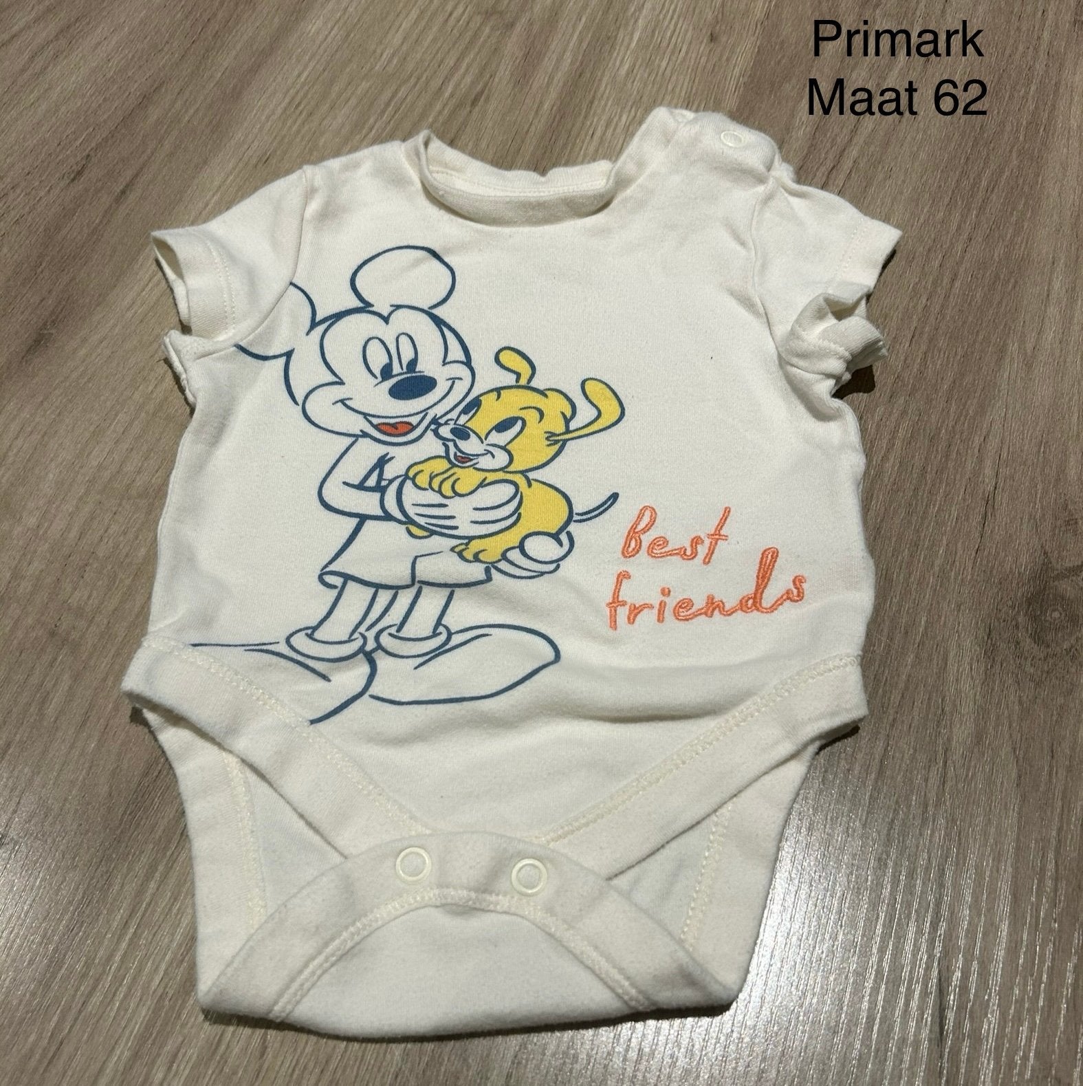 Romper Mickey Mouse (Primark, maat 62), Enlèvement ou Envoi, Comme neuf, Vêtements de nuit ou Sous-vêtements