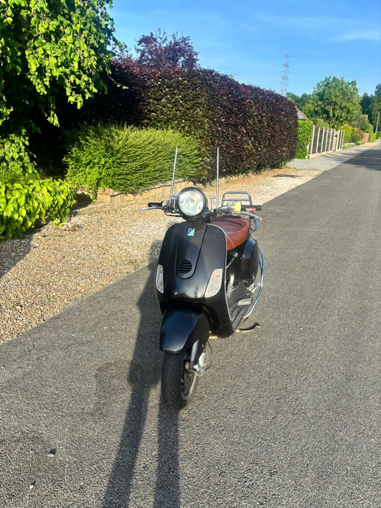 Vespa LX-V, Enlèvement, Comme neuf