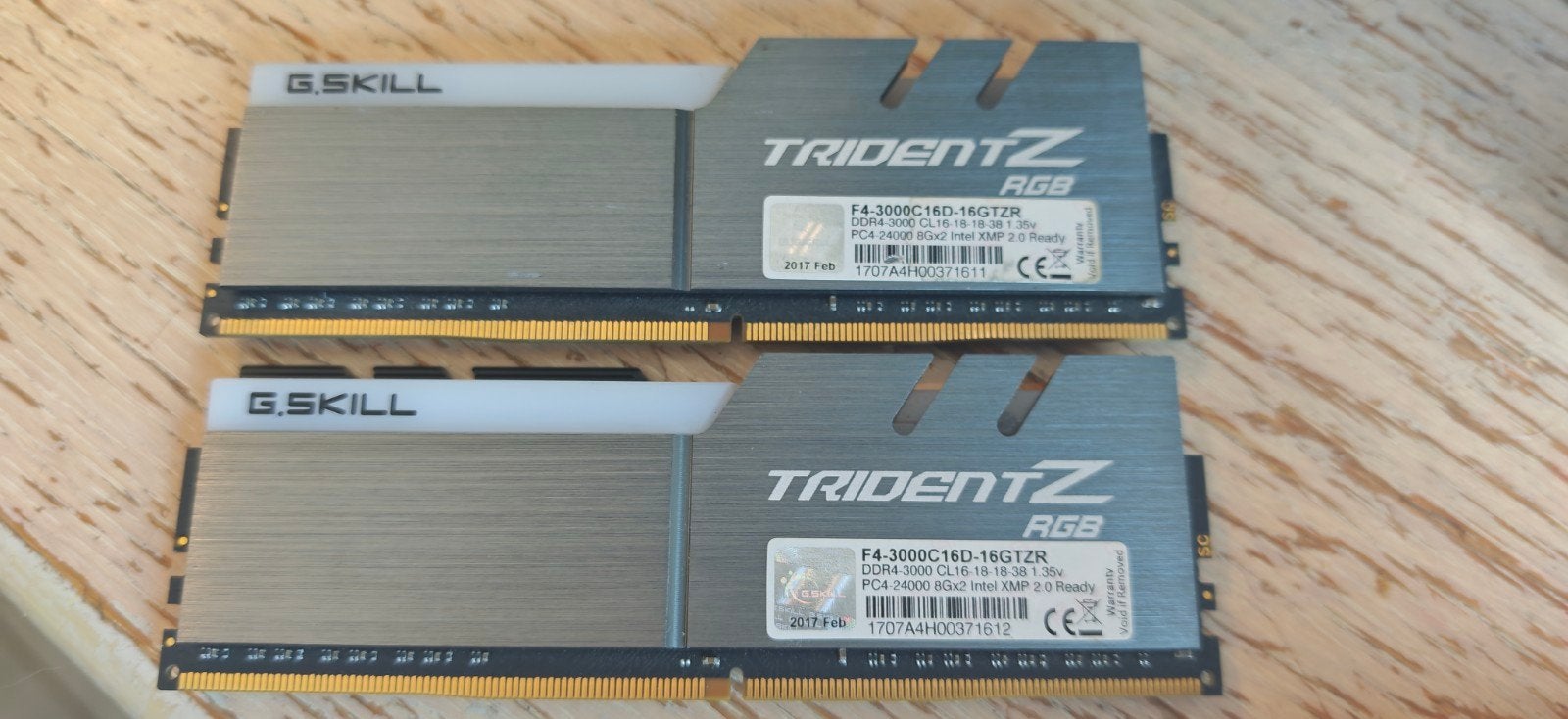 Geheugen 2 X8 gb, Computers en Software, RAM geheugen, Gebruikt, DDR4, Ophalen of Verzenden, Desktop