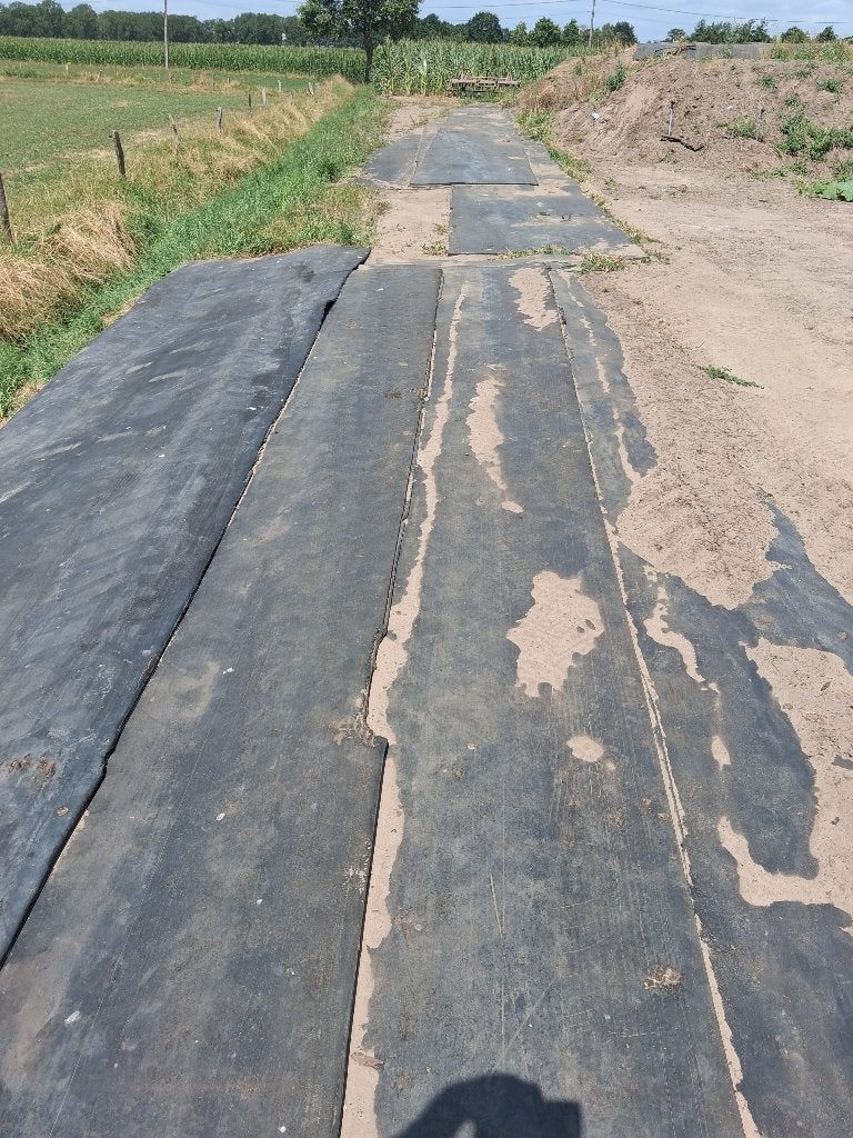 rubberen matten, Zakelijke goederen, Landbouw | Werktuigen, Ophalen, Veehouderij, Werkplaats, Gebouw of Erf