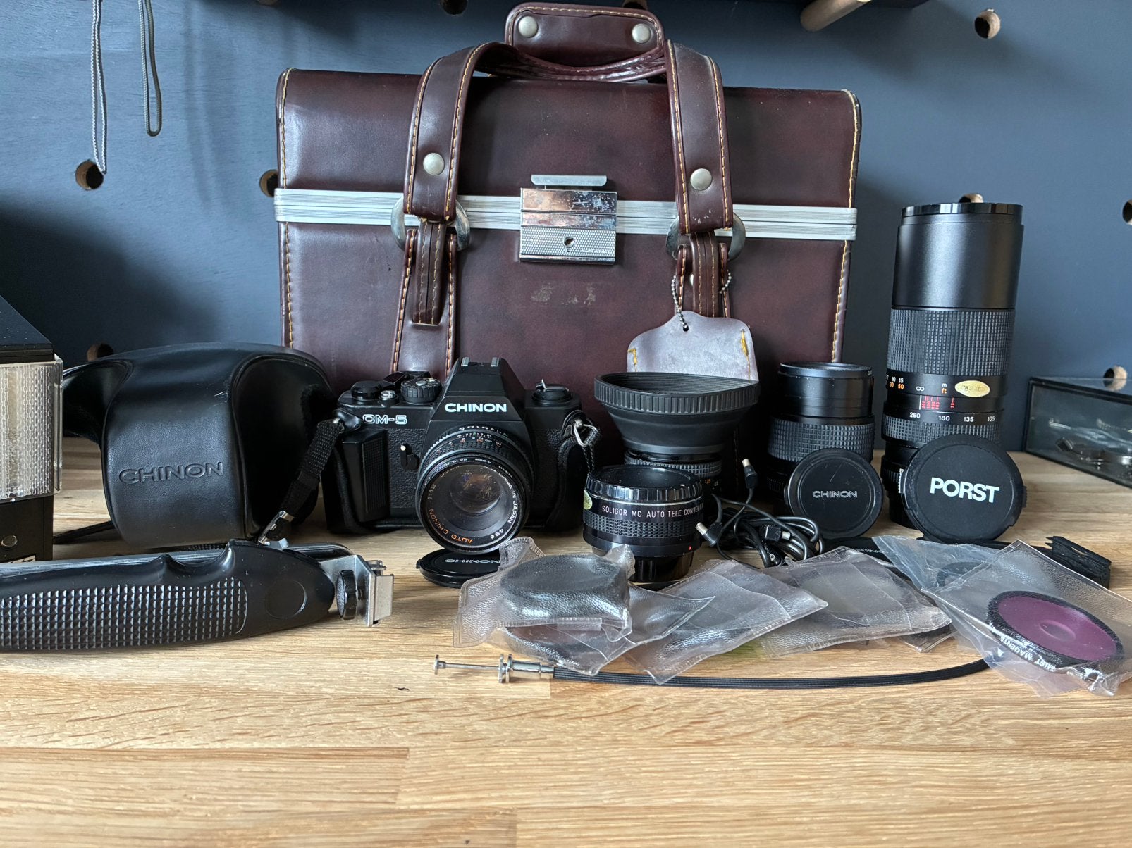 Chinon CM-5 + 4 Lenzen & Accessoires, TV, Hi-fi & Vidéo, Enlèvement, Utilisé, Reflex miroir, Pentax