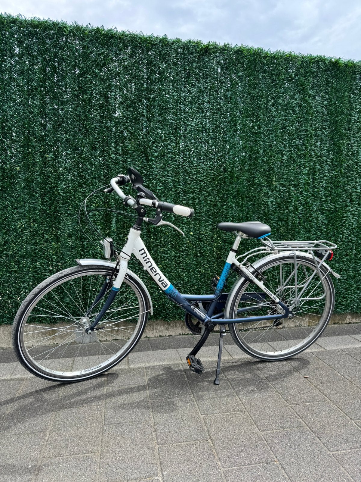 Meisjesfiets Minerva 26inch, Ophalen, Zo goed als nieuw