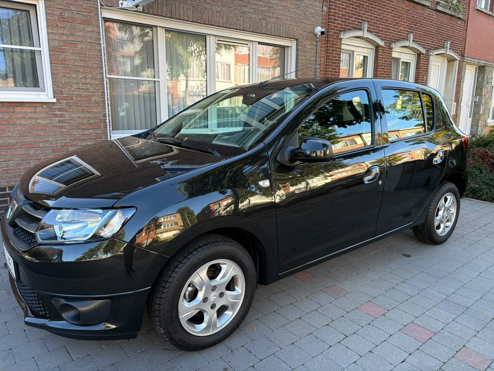 Dacia Sandero 1.2i! Nieuwstaat* Airco* 27000km, Autos, Volant multifonction, Essai à domicile, Euro 6, Entreprise