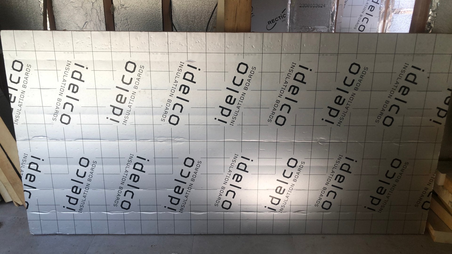 Isolatieplaat van 1,2 op 2,4meter met een dikte van 8cm, Doe-het-zelf en Bouw, Ophalen, Nieuw, Hardschuim (Pir), Minder dan 5 m²