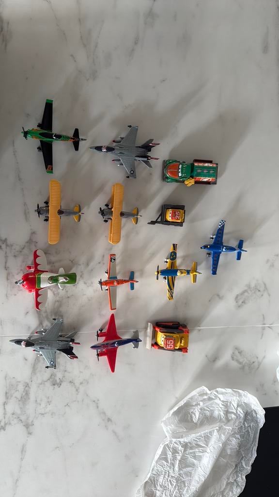 14 disney planes(3 disney planes cars), Verzamelen, Ophalen of Verzenden, Nieuw