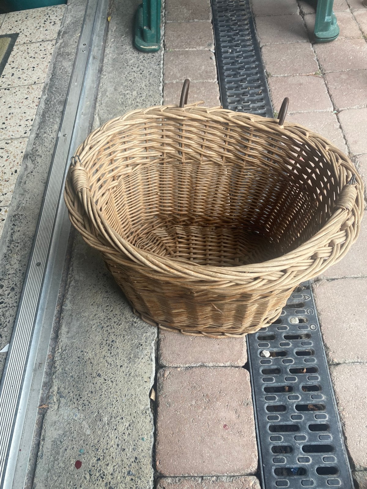Ancien panier à vélo, Vélos & Vélomoteurs, Enlèvement, Comme neuf