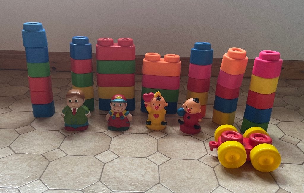 Rubberen speelgoedblokken met Bumba en Bumbalu, Enfants & Bébés, Enlèvement, Utilisé