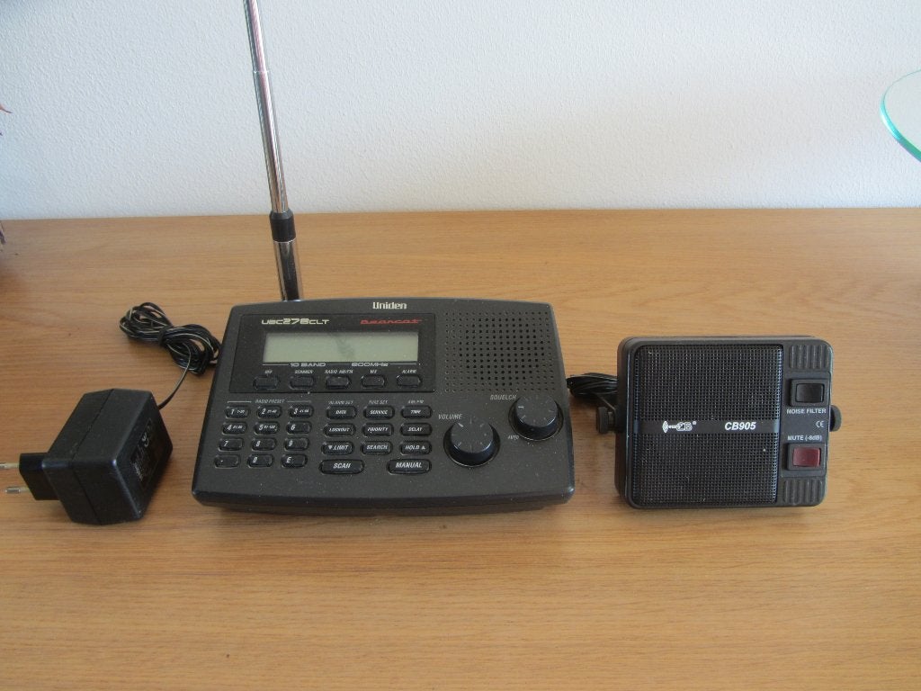 Wereldontvanger 10 bands Uniden Bearcat Scan, Audio, Tv en Foto, Radio's, Wereldontvanger, Ophalen