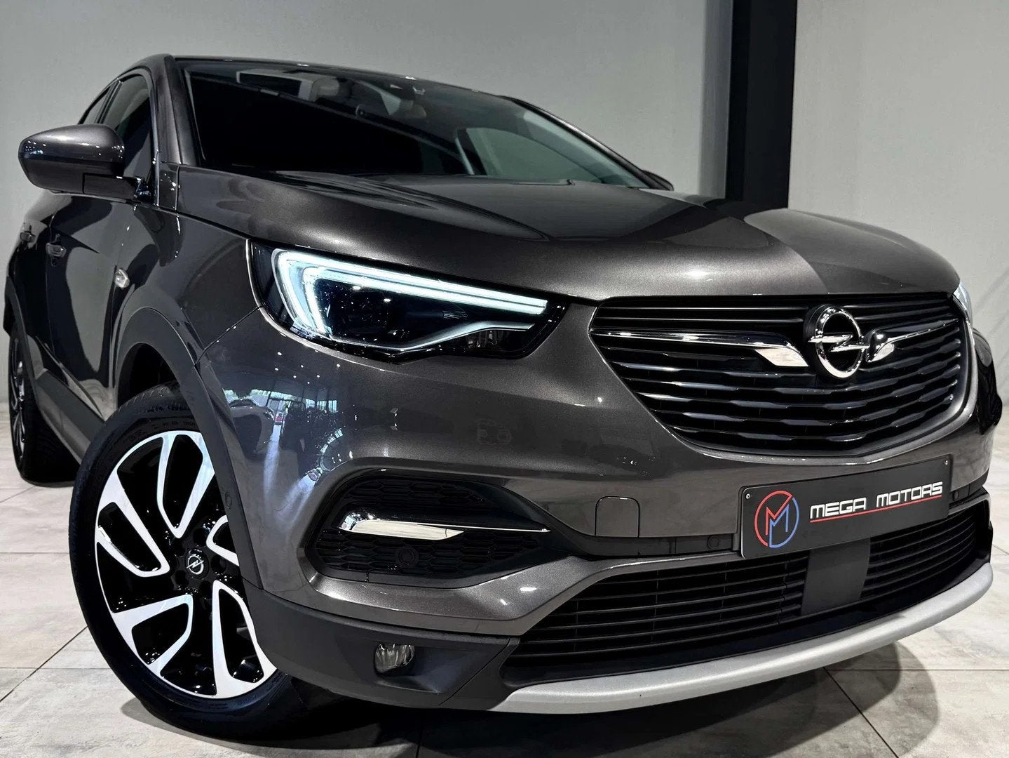 Opel Grandland X 1.2i TURBO 130CV BAUTO CUiR CARPLAY CLiM NA, Argent ou Gris, Achat, Entreprise, 5 portes