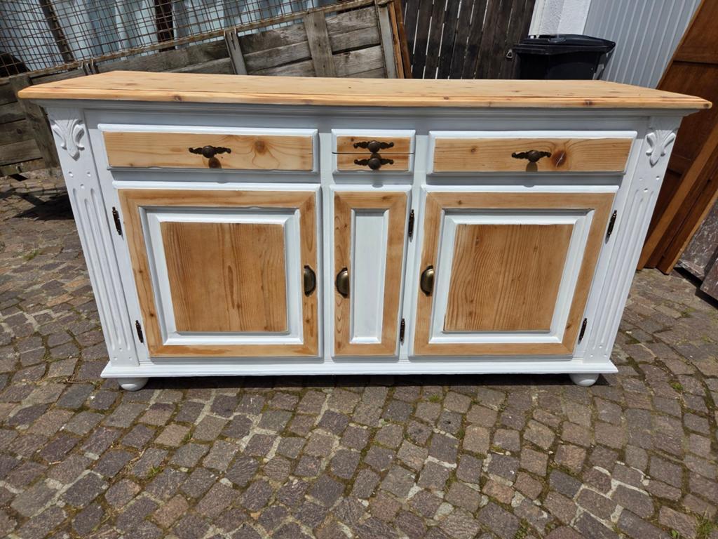 Magnifique buffet,  dressoir massif en pin . Vintage., Pin