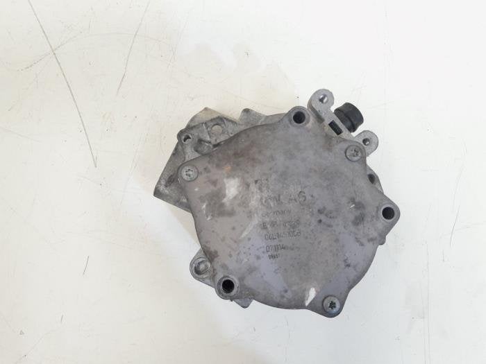 Pompe à vide (essence) d'un Volkswagen Golf, Volkswagen, -, 3 mois de garantie, Utilisé