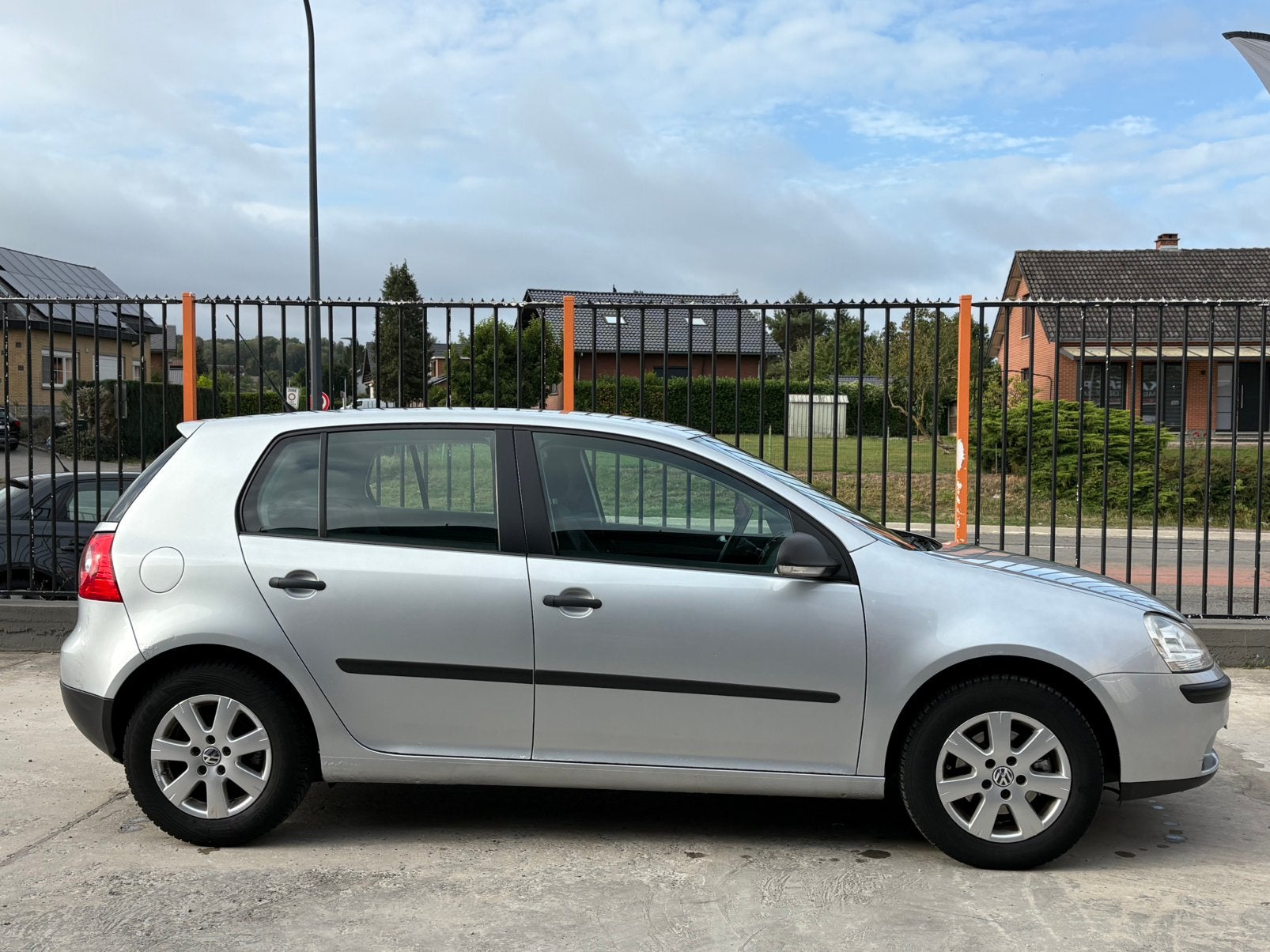 VW GOLF V 1.6i ESSENCE 119 000KM CARPASS 5 PORTES 2006, Auto's, Voorwielaandrijving, Stof, Zwart, Bedrijf
