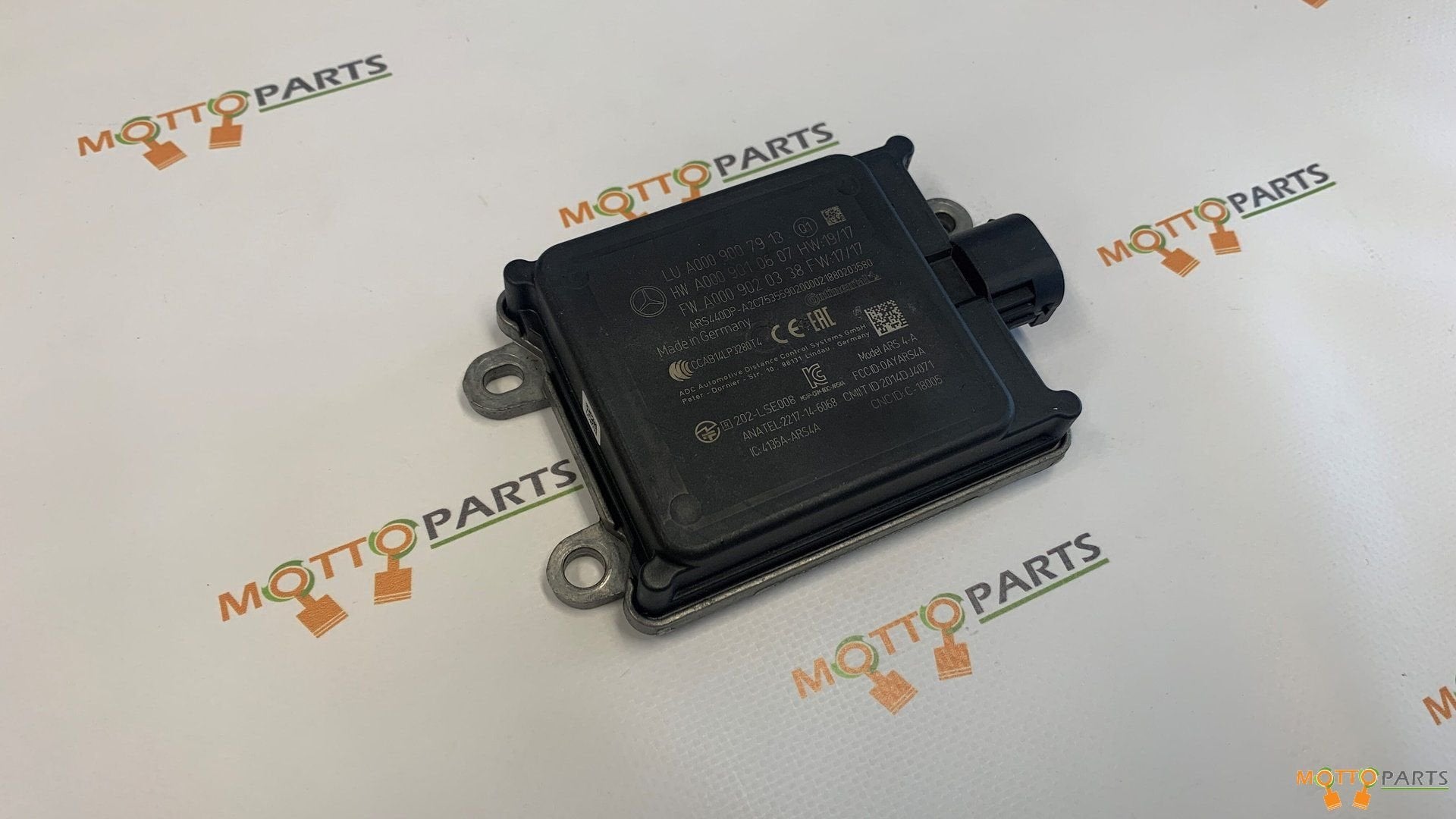 Mercedes E S Klasse W213 W222 Radarsensor A0009007913, Gebruikt, -, Ophalen of Verzenden, -