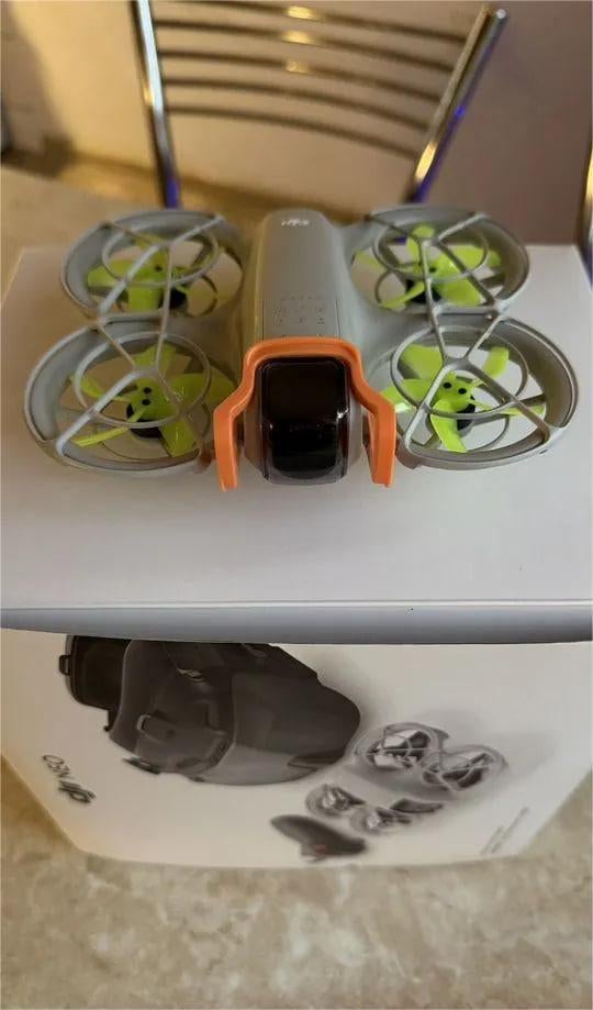 Combo Dji Neo FPV Fly More + lunettes N3, Enlèvement ou Envoi, Comme neuf, Drone avec caméra, DJI