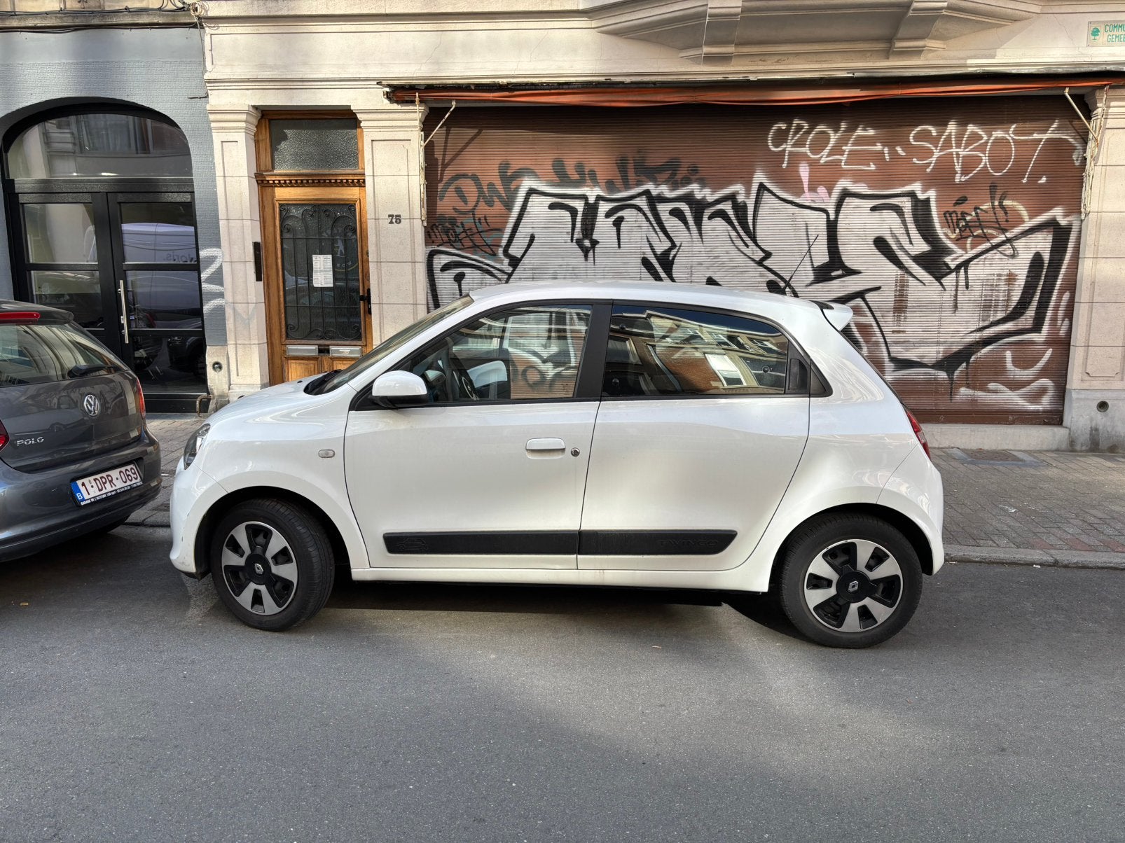 Renault Twingo 2018 – 8.367 km – Essence Euro 6, Autos, Euro 6, Boîte manuelle, Entretenue par le concessionnaire, 5 portes