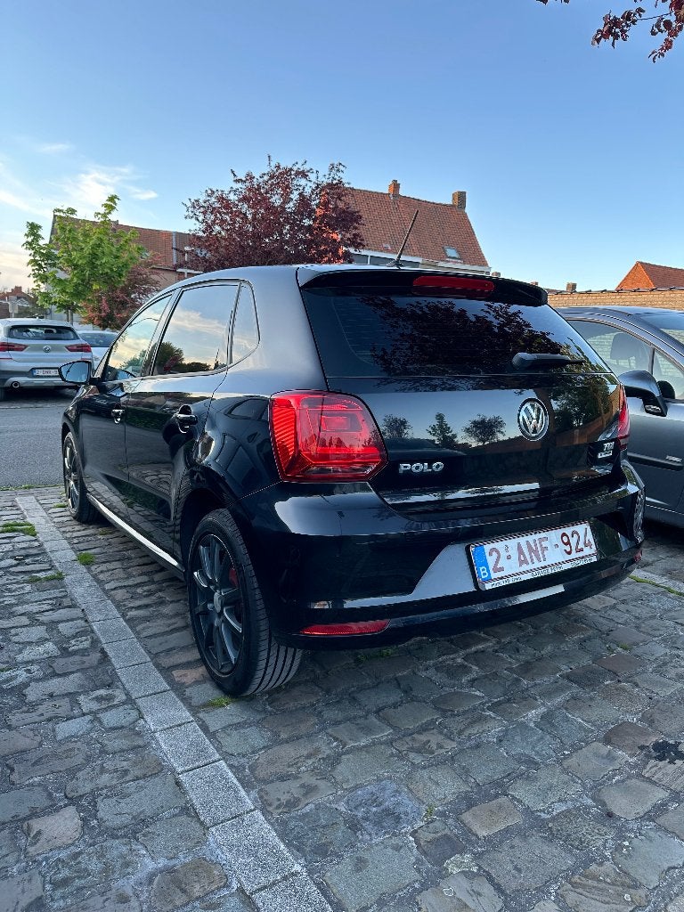 Volkswagen Polo 1.4 TDI Euro 6 – 2015 – 197.000 km, Auto's, Stof, Passat CC, Zwart, 5 deurs