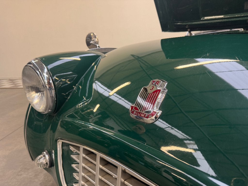 TRIUMPH TR3 MET KLEINE MOND _ Old Timer, Auto's, Bedrijf, TR3, Te koop, Benzine