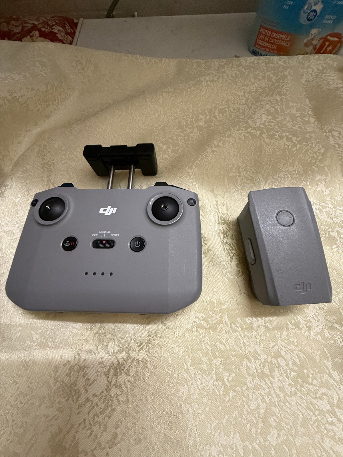 DJI Controller RC231, TV, Hi-fi & Vidéo, Drones, Enlèvement, Comme neuf, DJI