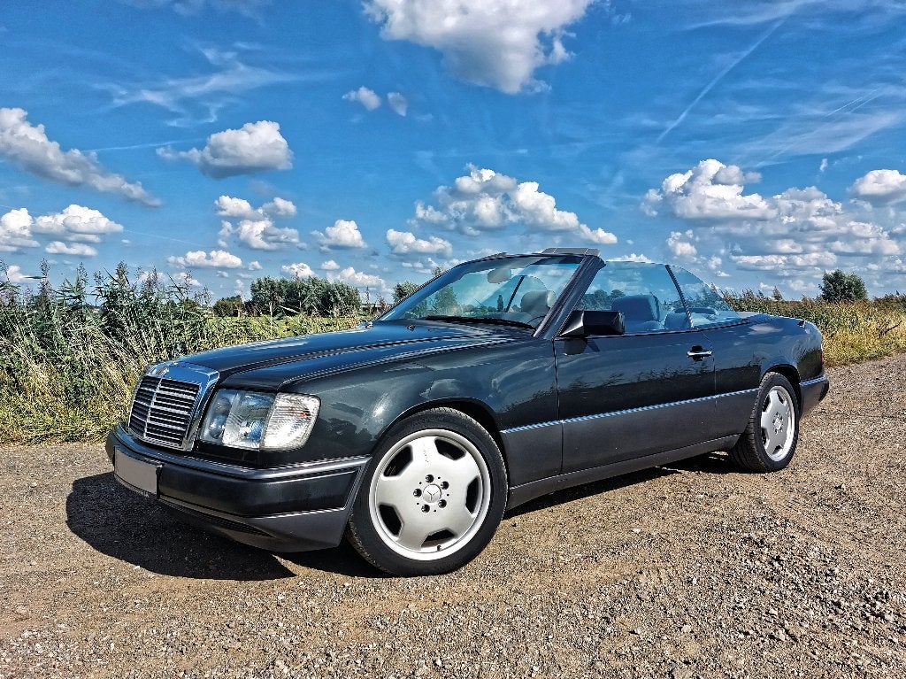 Mercedes-Benz W124 300CE-24 Cabriolet — 11/1992, Cuir, Achat, Cruise Control, 6 cylindres