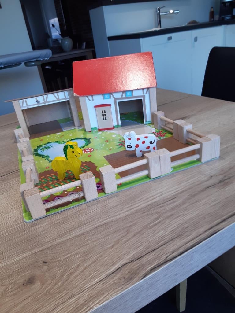 Houten boerderij, Kinderen en Baby's, Speelgoed | Houten speelgoed, Ophalen