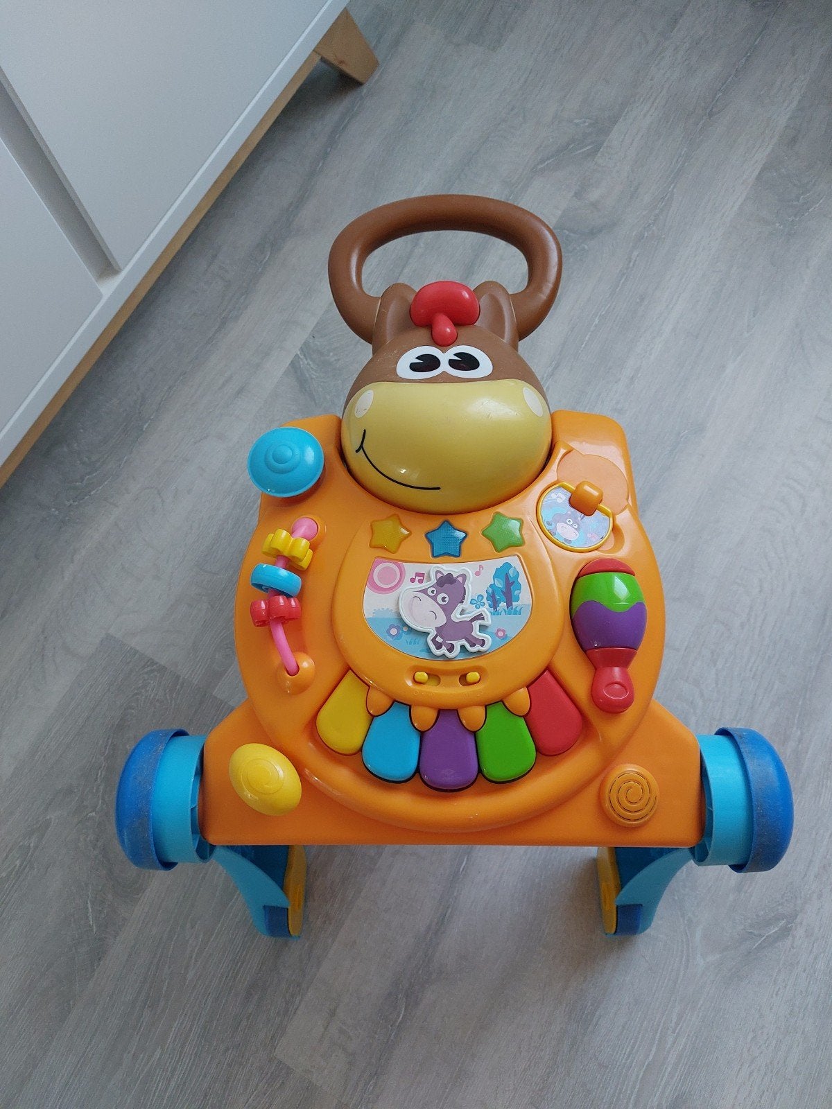 Aide à la marche et table de jeu musicale pour ânes, Enfants & Bébés, Enlèvement