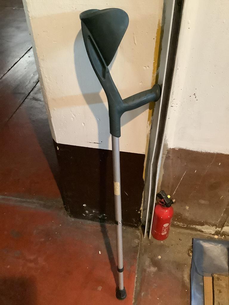 KRUK... 5€, Diversen, Loopkrukken, Ophalen, Zo goed als nieuw
