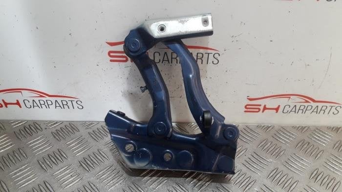 Charnière capot d'un Mercedes B-Klasse, 3 mois de garantie, Utilisé, -, -