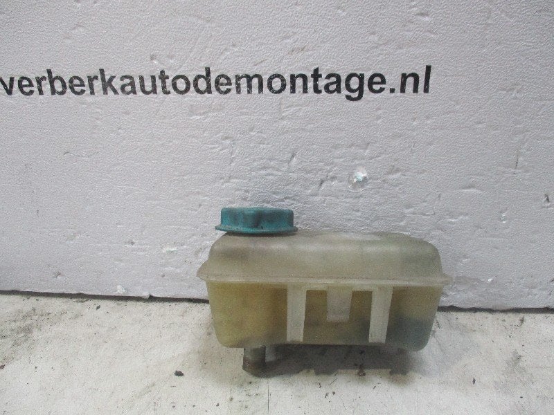 KOELVLOEISTOF RESERVOIR Volvo 940 II (01-1990/10-1998), Gebruikt, Info@volvocars.com, Volvo, Volvo Car Germany GmbH