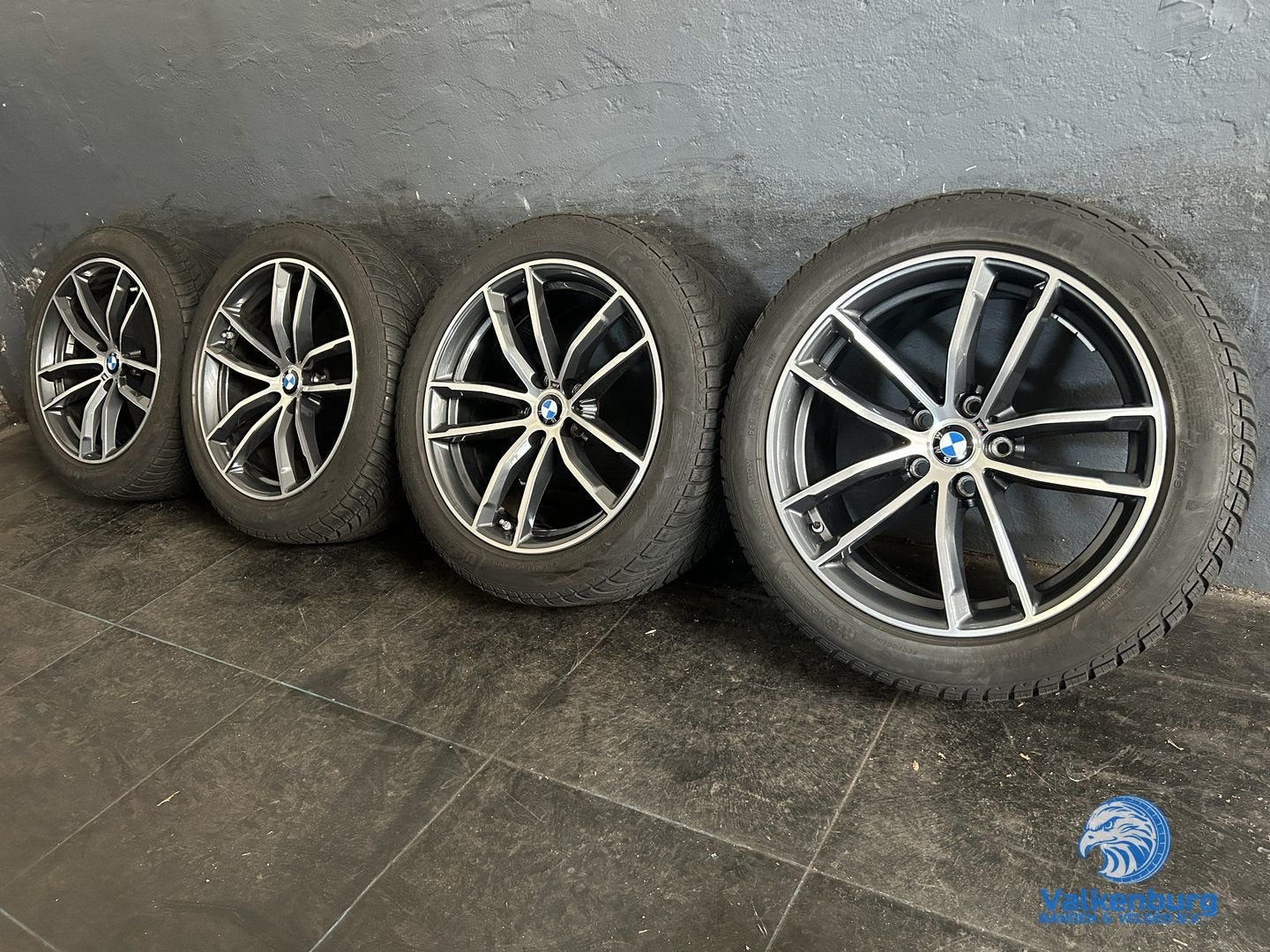7-8mm! Originele BMW 5 serie G30 G31 Style 662M 18 inch antr, Autos : Pièces & Accessoires, Pneus & Jantes, Pneus et Jantes, Véhicule de tourisme