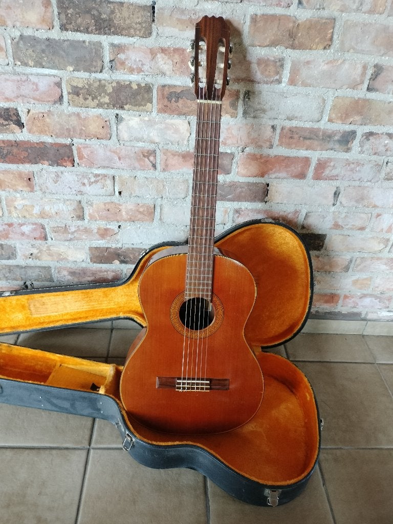 klassieke gitaar Aria, Musique & Instruments, Instruments à corde | Guitares | Acoustiques, Enlèvement, Utilisé, Avec valise