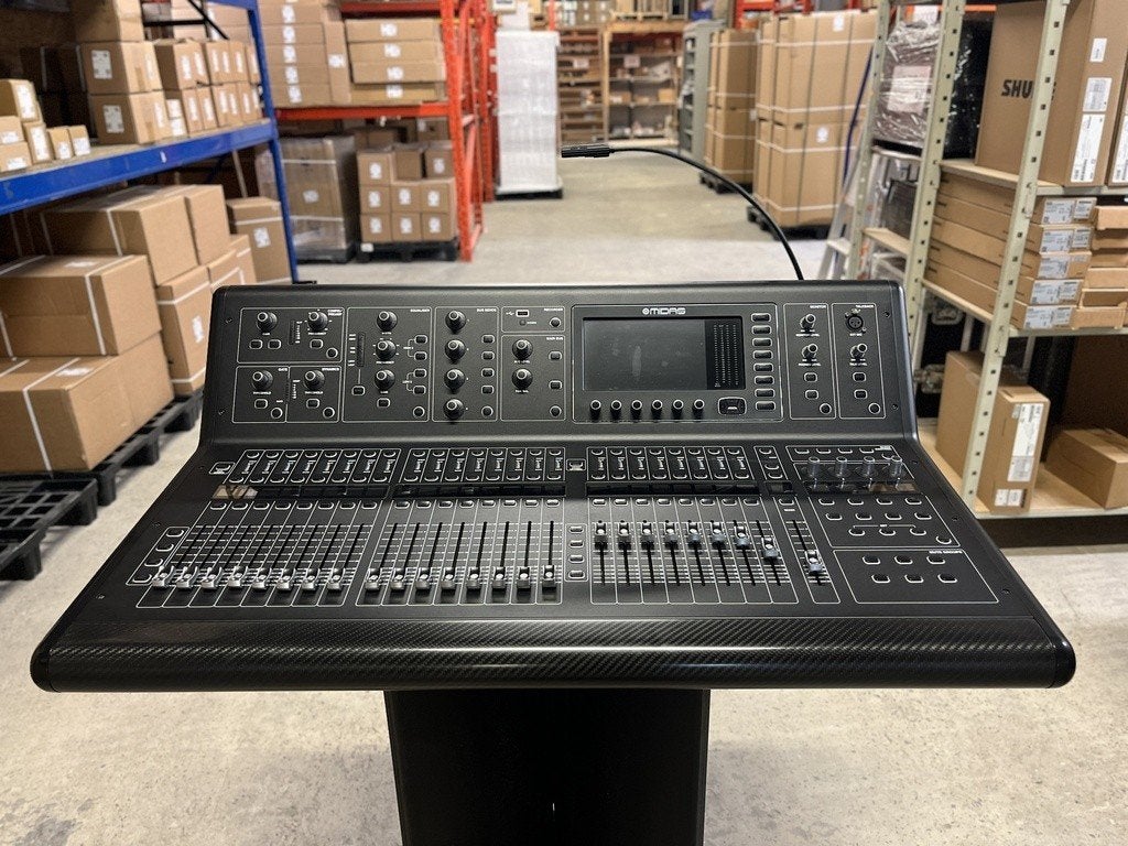 MIDAS M32 - mengtafel, Muziek en Instrumenten, Ophalen of Verzenden, Zo goed als nieuw, 20 kanalen of meer