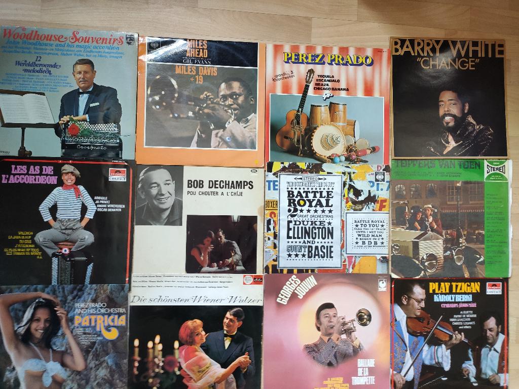 120 vinyls (jazz, 80's, dance, classic, ...), Coffret, Enlèvement