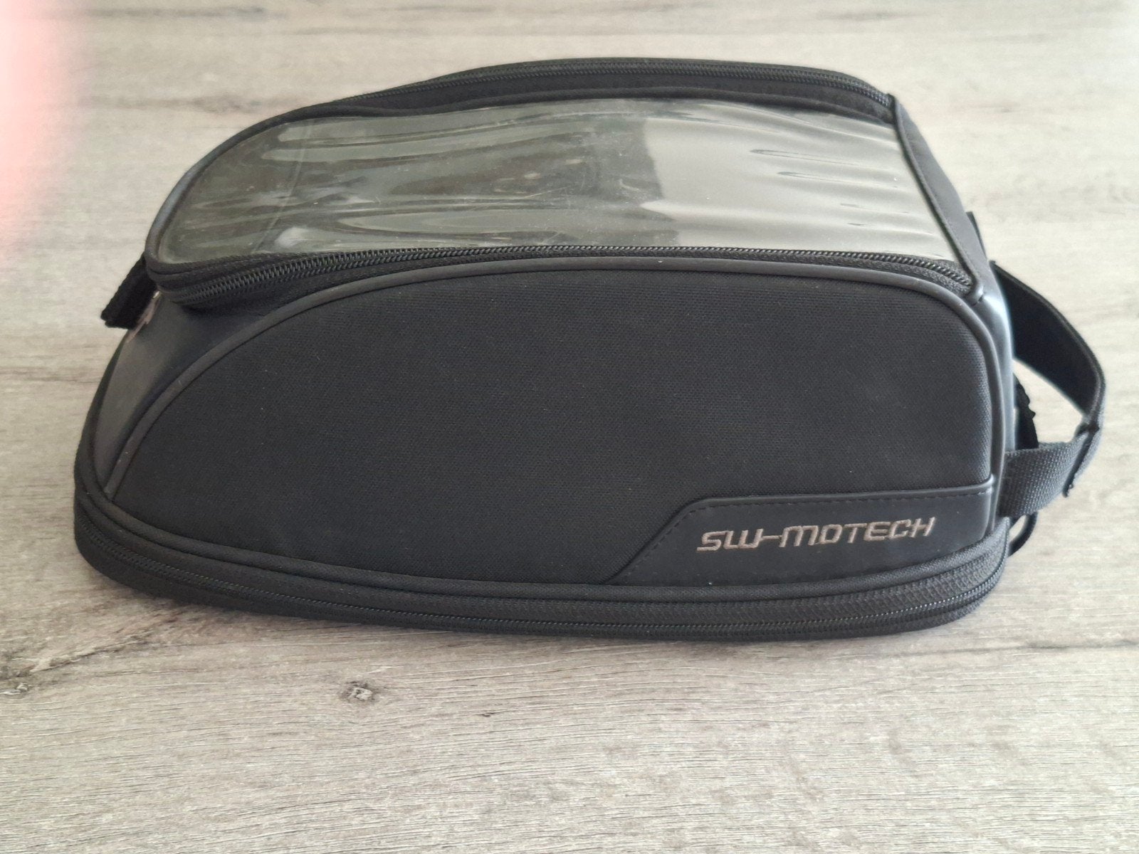 Sacoche de réservoir SW-MOTECH avec housse de pluie, Motos, Accessoires | Valises & Sacs, Enlèvement, Comme neuf