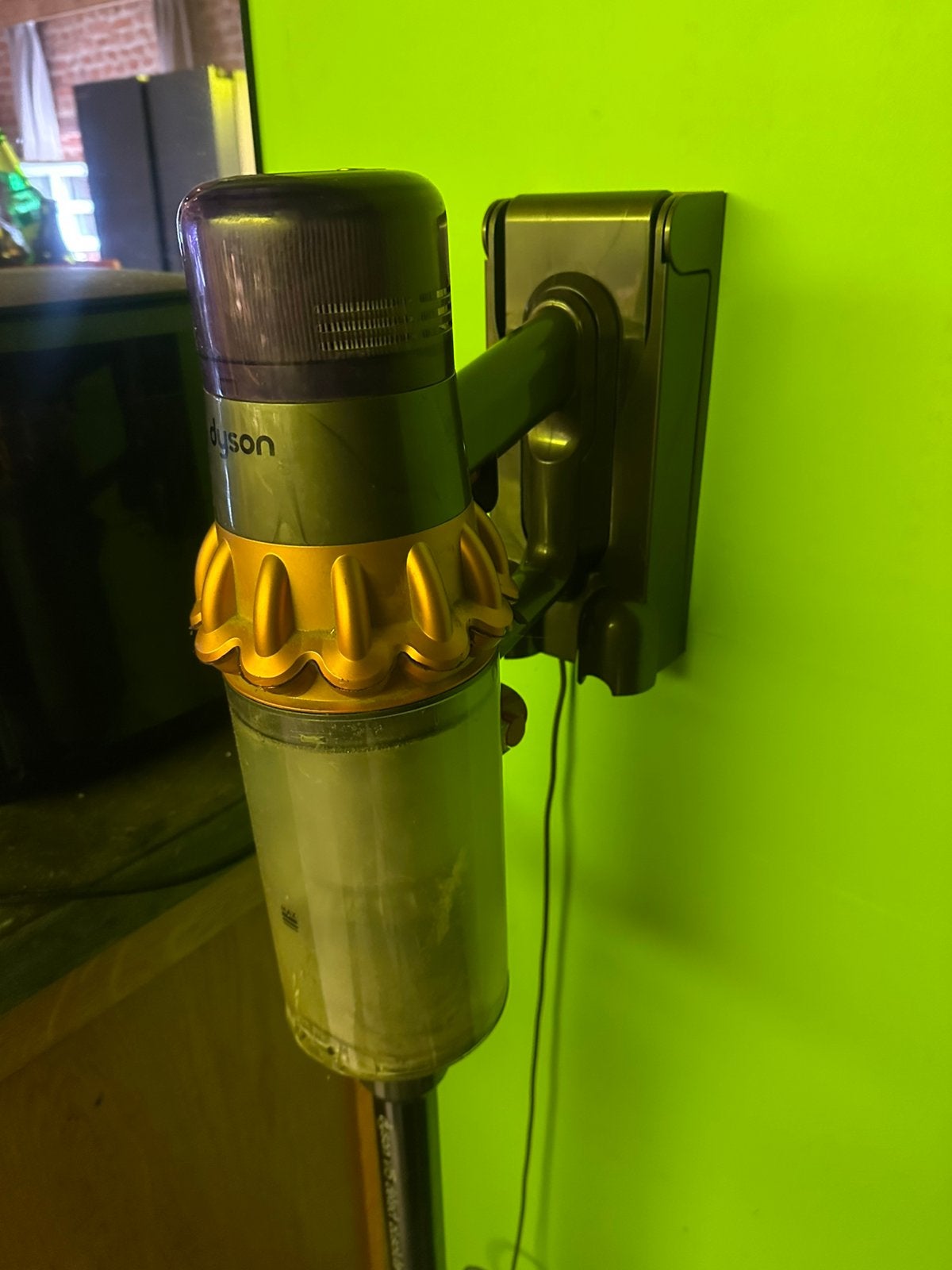 Le Dyson V15 détecte les valeurs absolues (défaut), Electroménager, Aspirateurs, Ne fonctionne pas, Aspirateur balai, Dyson, Sans fil