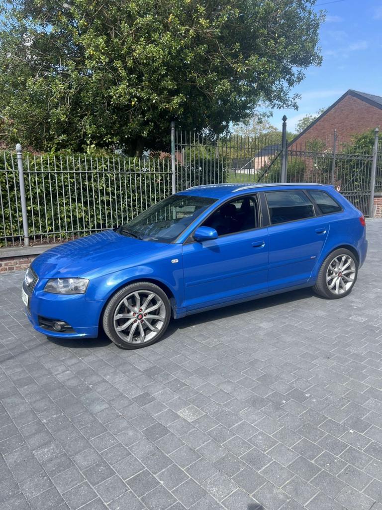 Audi A3 3.2 V6 version rare, Achat, Noir, Sièges électriques, Automatique