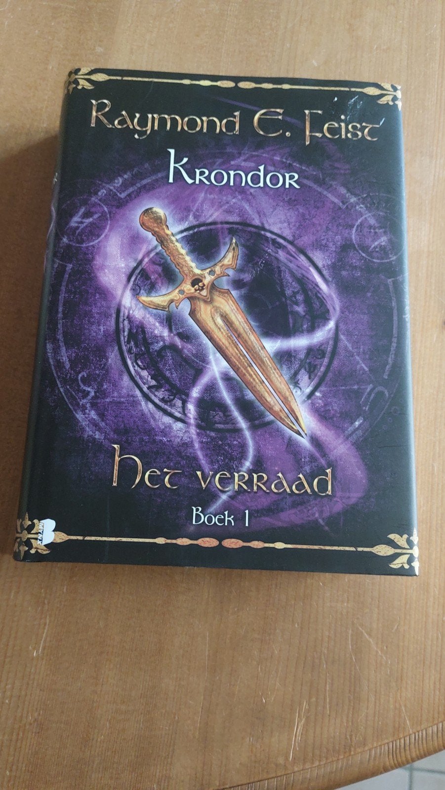 Raymond E. Feist - Krondor Eerste Boek- Het verraad, Boeken, Ophalen, Raymond E. Feist