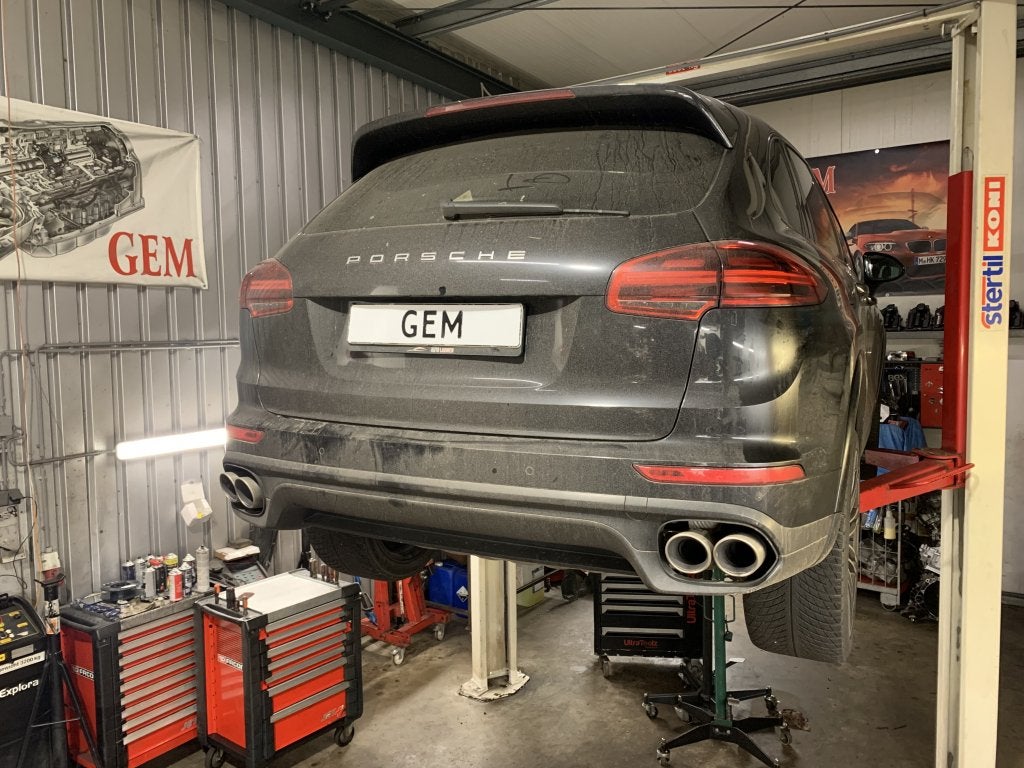 Porsche Cayenne tussenbak revisie !, Niet ingevuld, Enlèvement, Révisé, Niet ingevuld