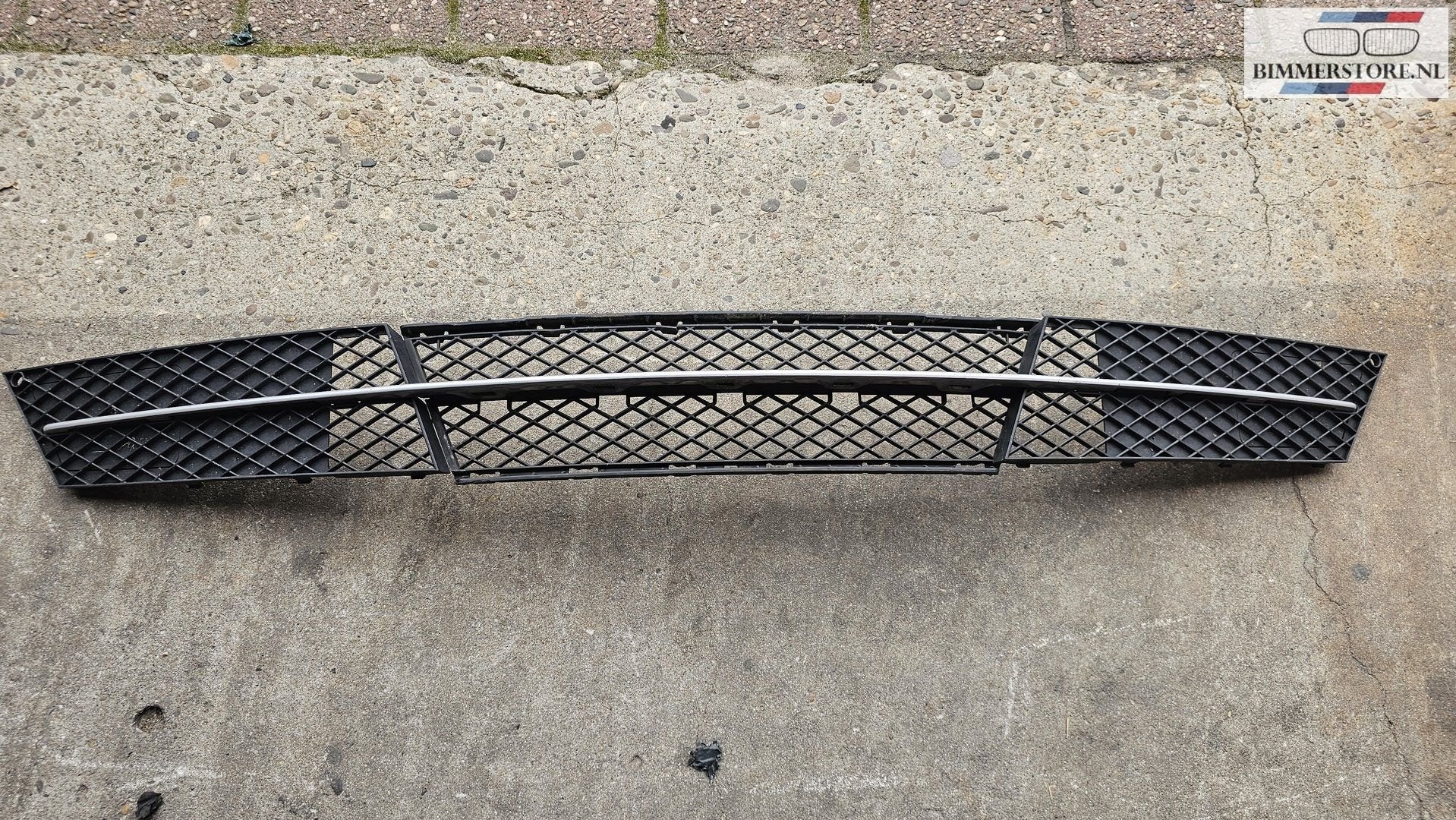 Bumper rooster open  BMW 5 serie E60 E61 LCi  51117178115 51, Gebruikt, -, Ophalen of Verzenden, -