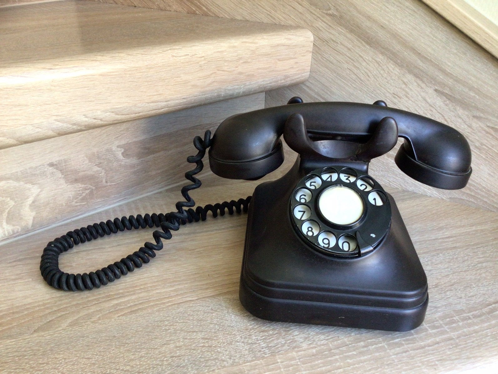 Téléphone vintage en bakélite, Enlèvement ou Envoi, Utilisé, Avec cadran rotatif