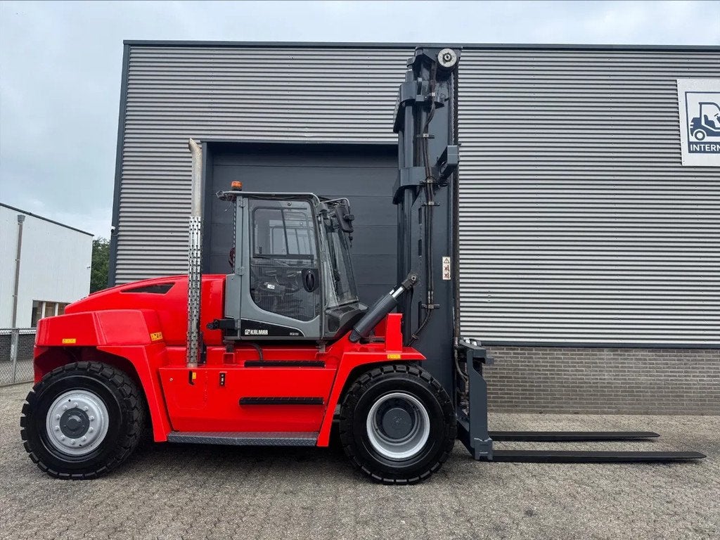 Kalmar DCG100 10 ton diesel heftruck, Articles professionnels, Machines & Construction | Chariots élévateurs & Transport interne