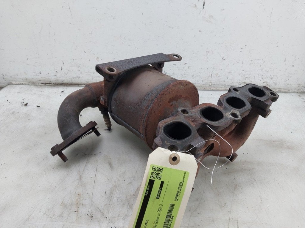 CATALYSEUR Fiesta 5 (JD / JH) (|2572765|ME4S615G232AB|), Autos : Pièces & Accessoires, Henry-Ford-Straße  1
50735  Köln, DE, Ford-Werke GmbH