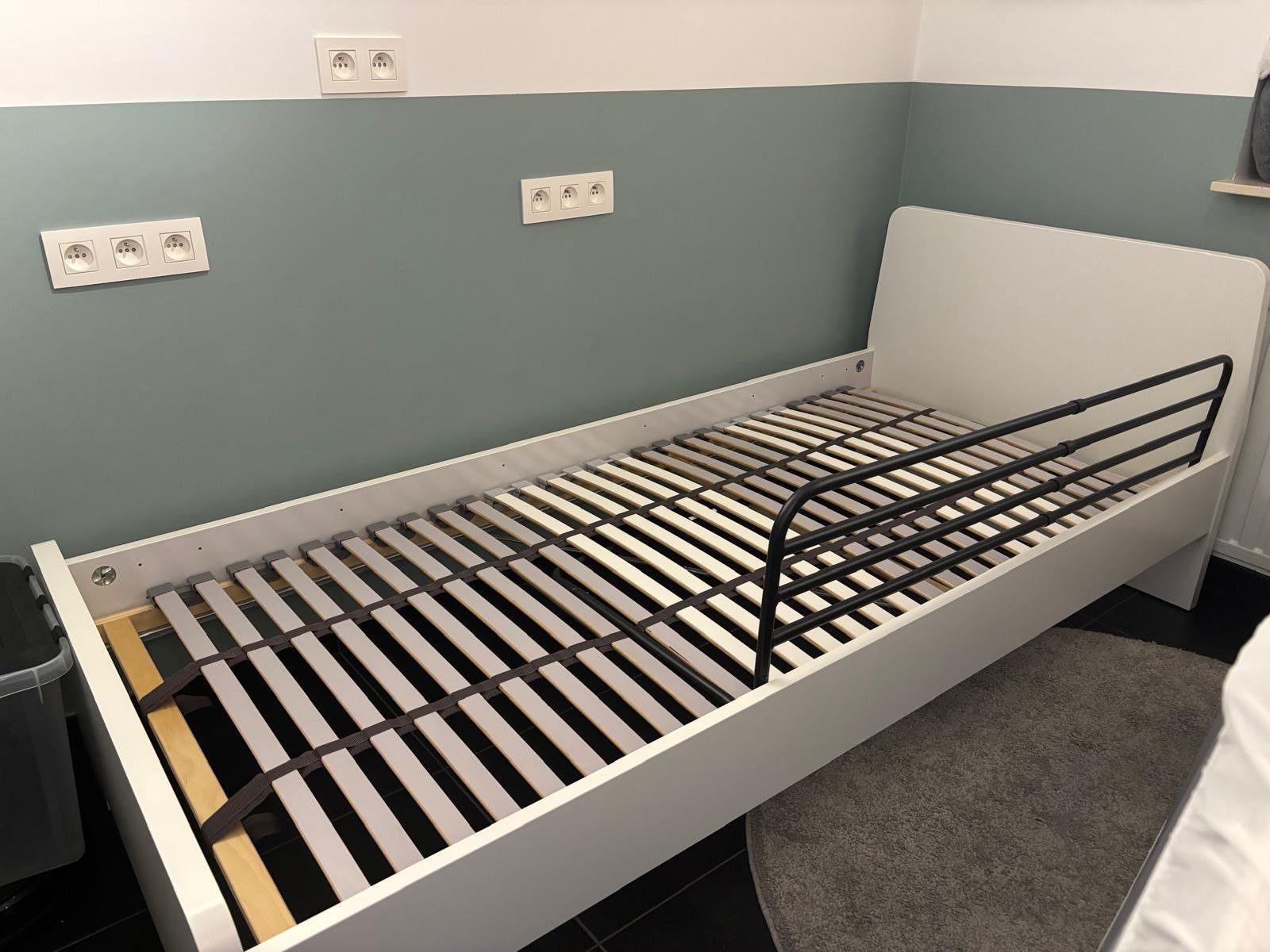 1-persoonsbed, Huis en Inrichting, Slaapkamer | Bedden, Ophalen, Zo goed als nieuw