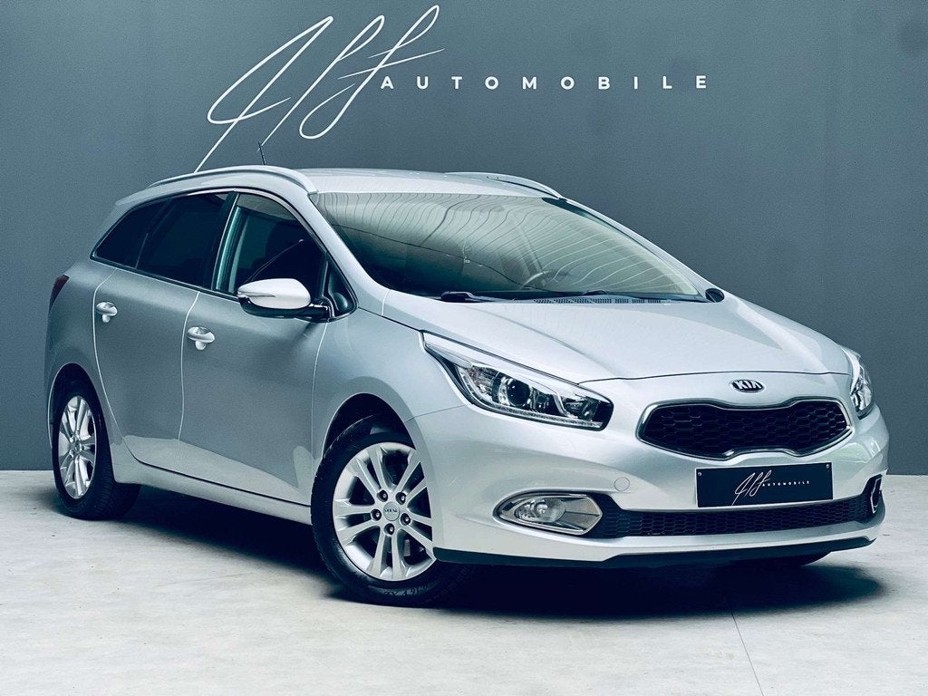 Kia Ceed SW / cee'd SW 1.4i *CLIMATISATION*GPS*CAMERA*, Autos, Kia, Achat, Entreprise, Boîte manuelle, 1820 kg