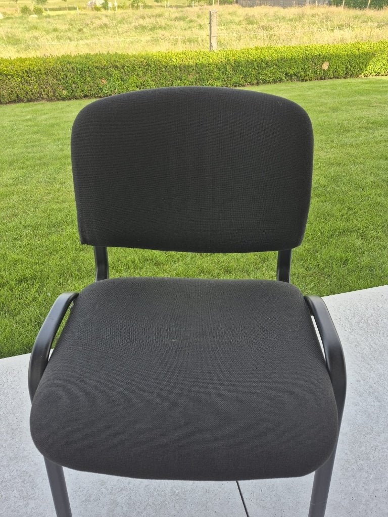Zwarte stapelbare stoelen, Huis en Inrichting, Ophalen, Gebruikt, Stof, Vijf, Zes of meer stoelen