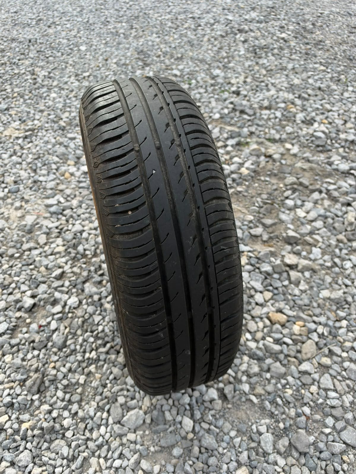 1 pneu Continental 175/65R14 82T, Enlèvement