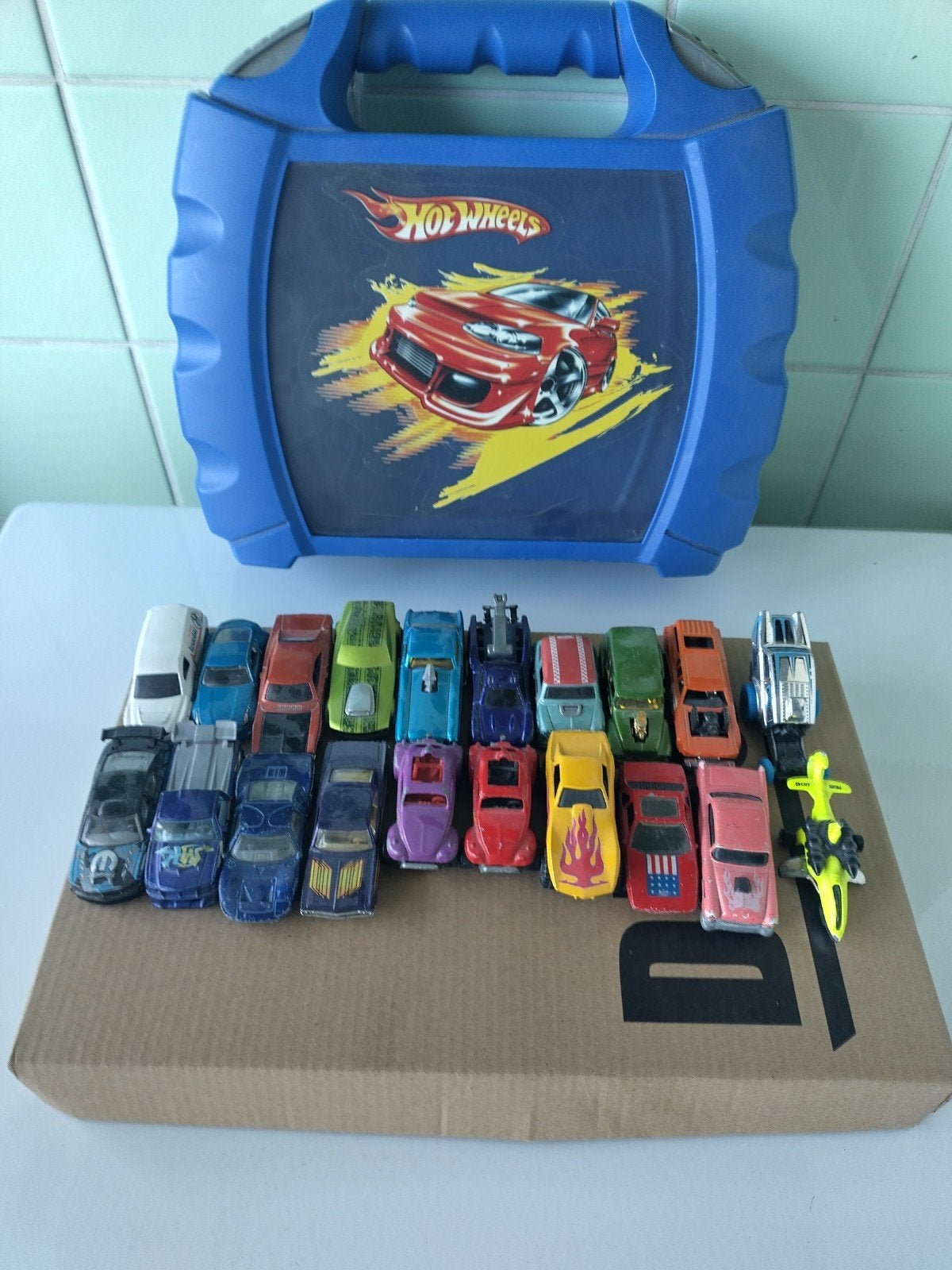 22x Hot Wheels modellen AFHALING LEES BESCHRIJVING, Enlèvement, Utilisé, Voiture, Autres marques