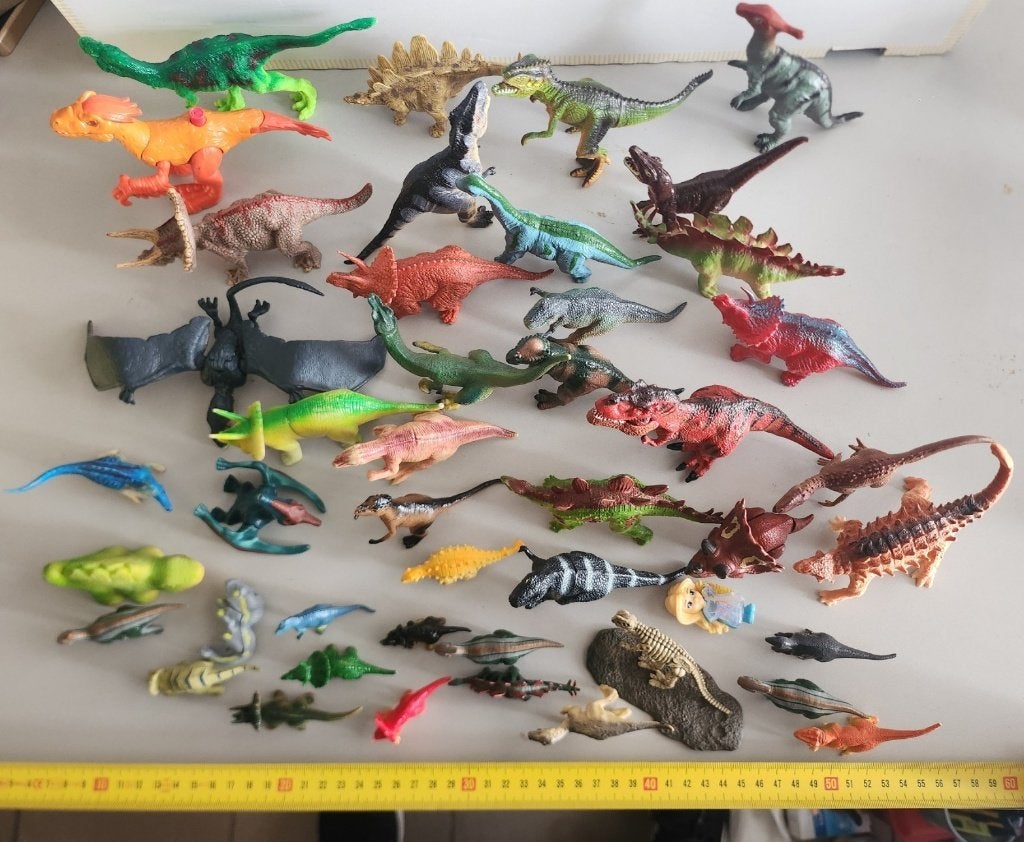 40-tal kleinere dino's, Ophalen of Verzenden, Zo goed als nieuw