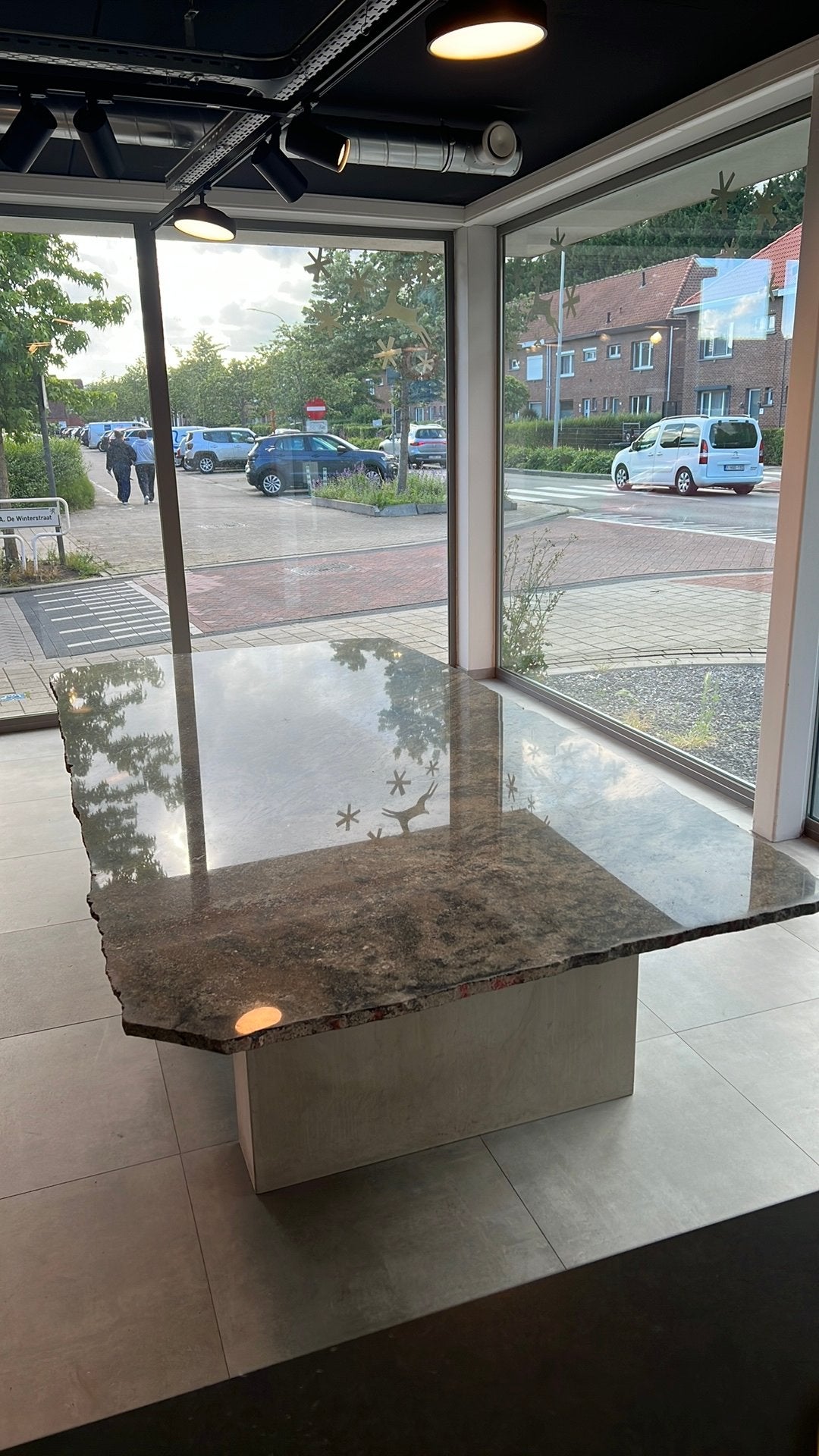 Granieten tafel, Ophalen, Zo goed als nieuw