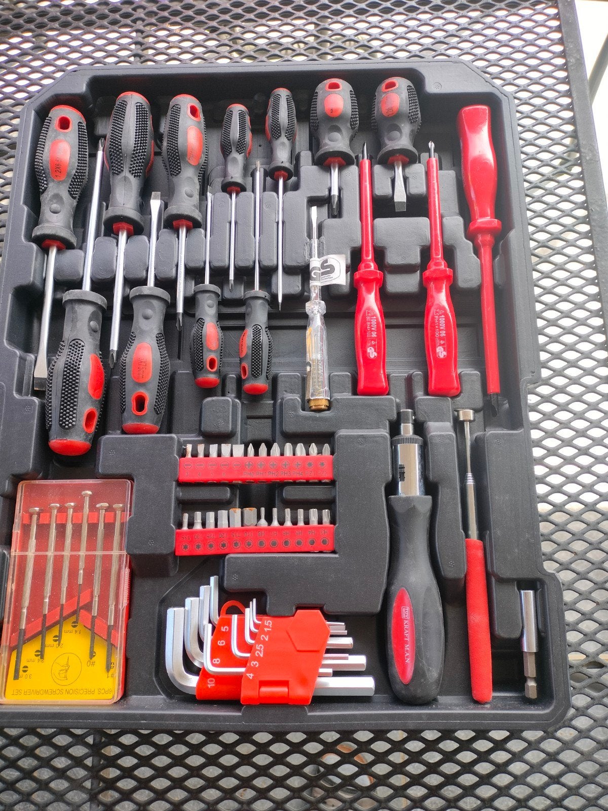 doos 1 met werkmateriaal., Ophalen