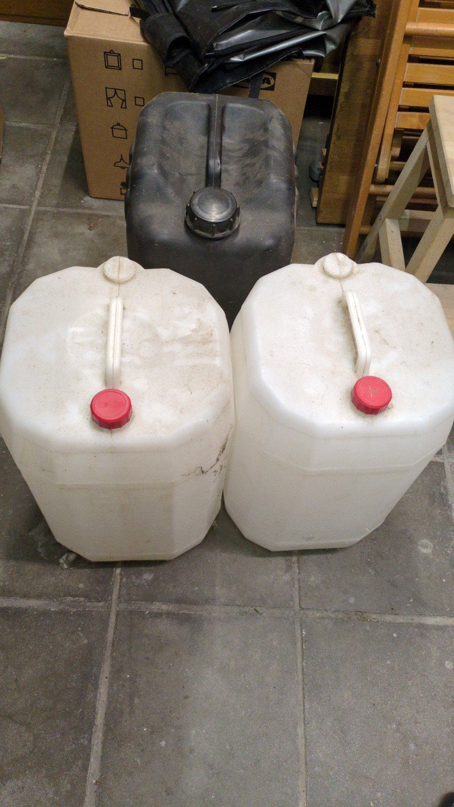 Gratis bidons 25-30 liter, Ophalen